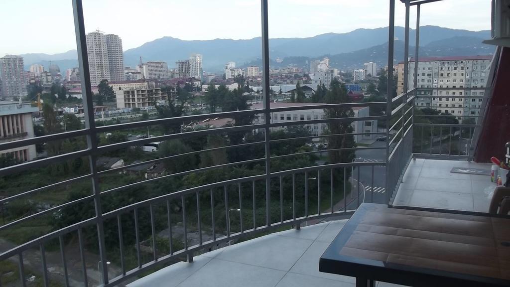 Big Flat In Batumi Apartamento Exterior foto